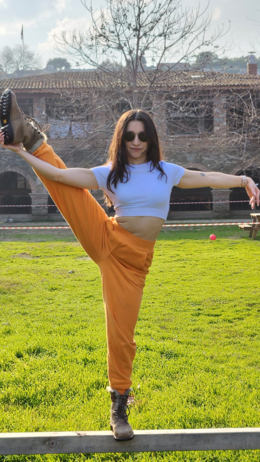 Ceren Özhavutçu 